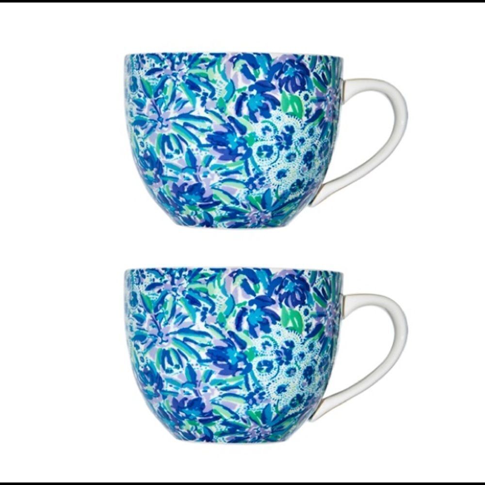 Lilly Pulitzer Blue Ceramic Mug with Gold Trim‎